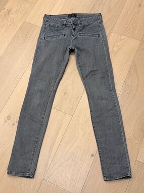 Vince Women's Straight Leg Jeans in Charcoal Gray